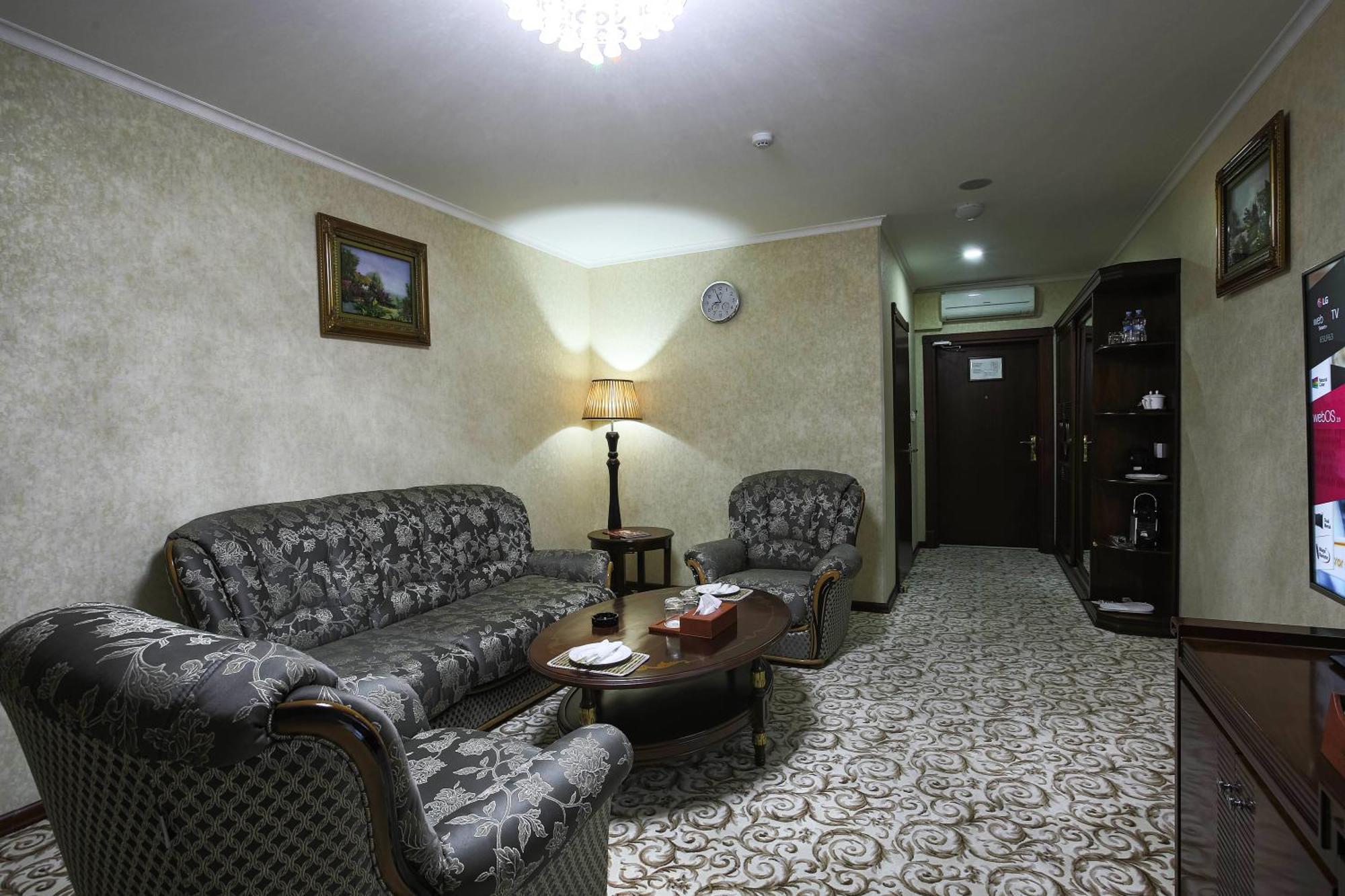 Zargaron Plaza Hotell Bukhara Eksteriør bilde