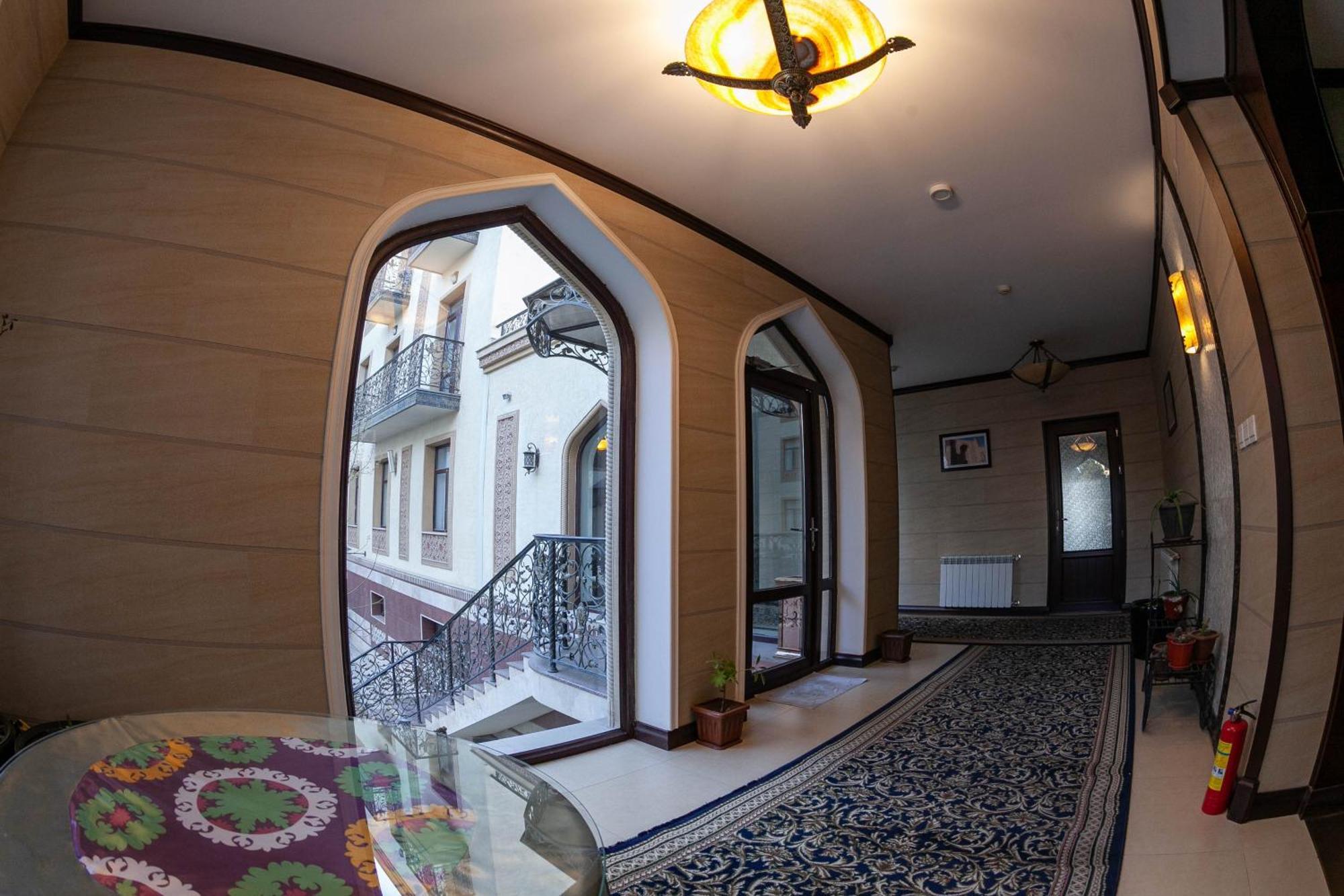 Zargaron Plaza Hotell Bukhara Eksteriør bilde